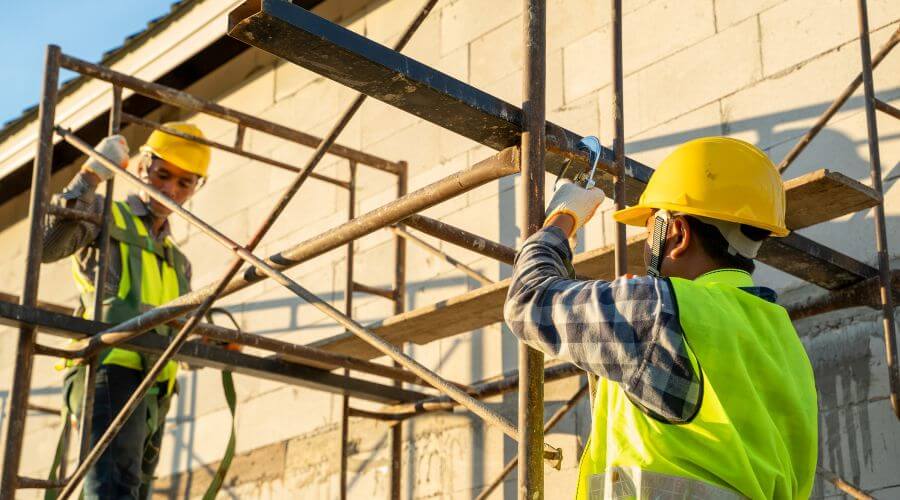 Professional fairlawn roofing services in Mousie, KY